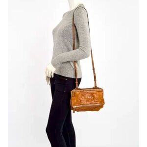 Givency, small bag, worn on set, excellent condition, Pandora